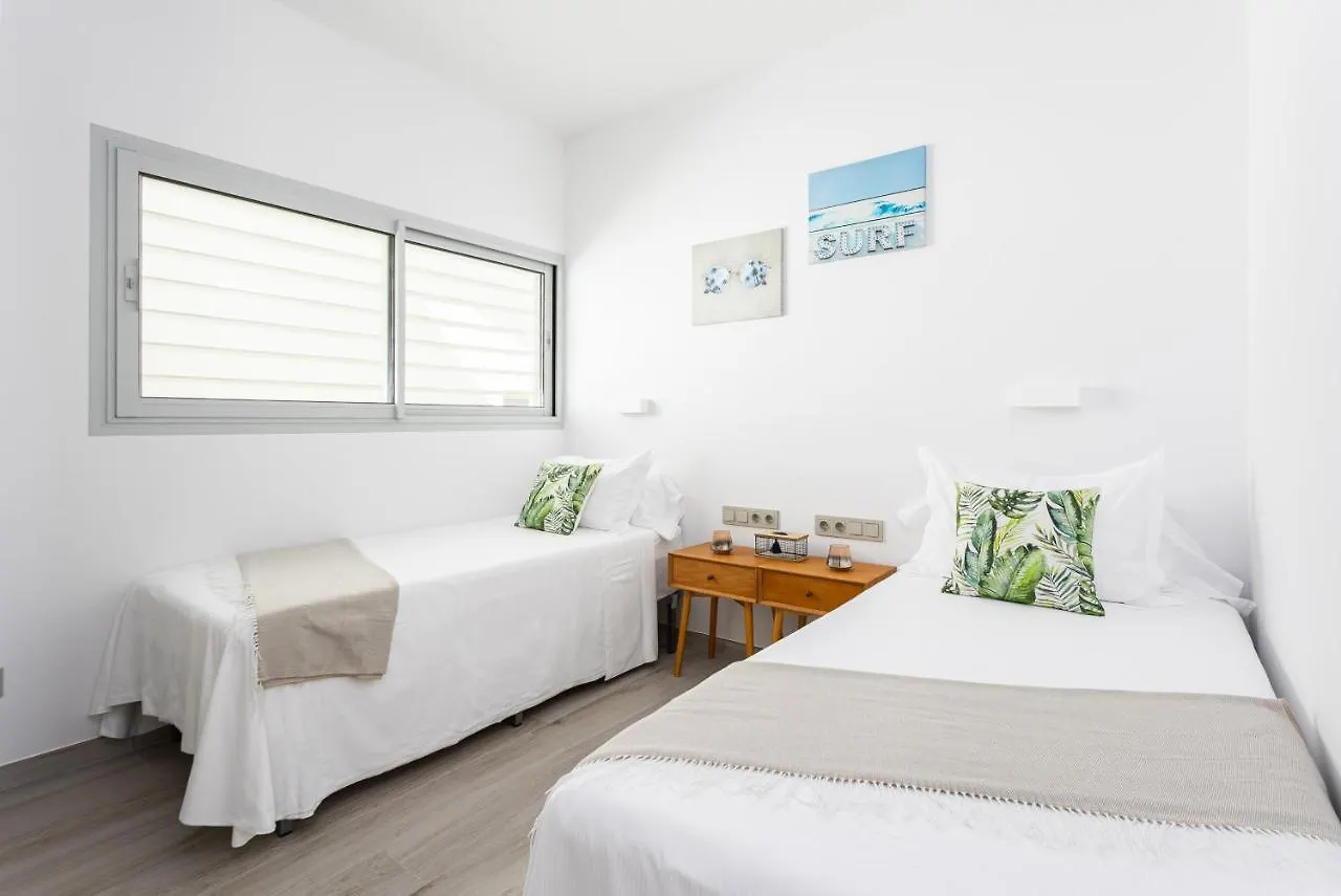דירה פואנגירולה Higueron Rental Med Life ספרד